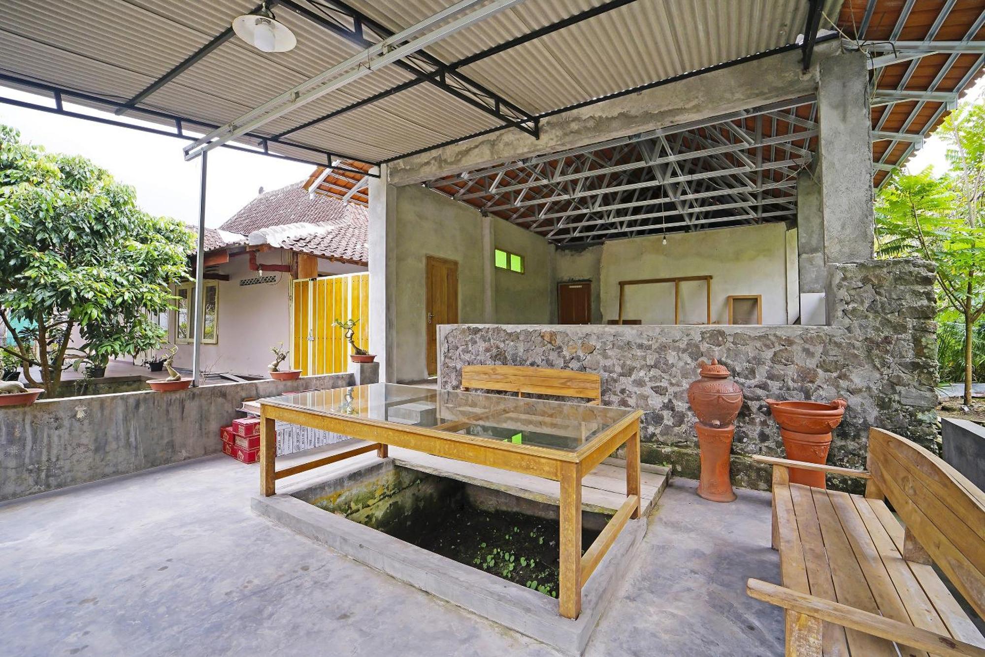 Spot On 91085 Griya Estu Wening Hotel Sleman  Ngoại thất bức ảnh