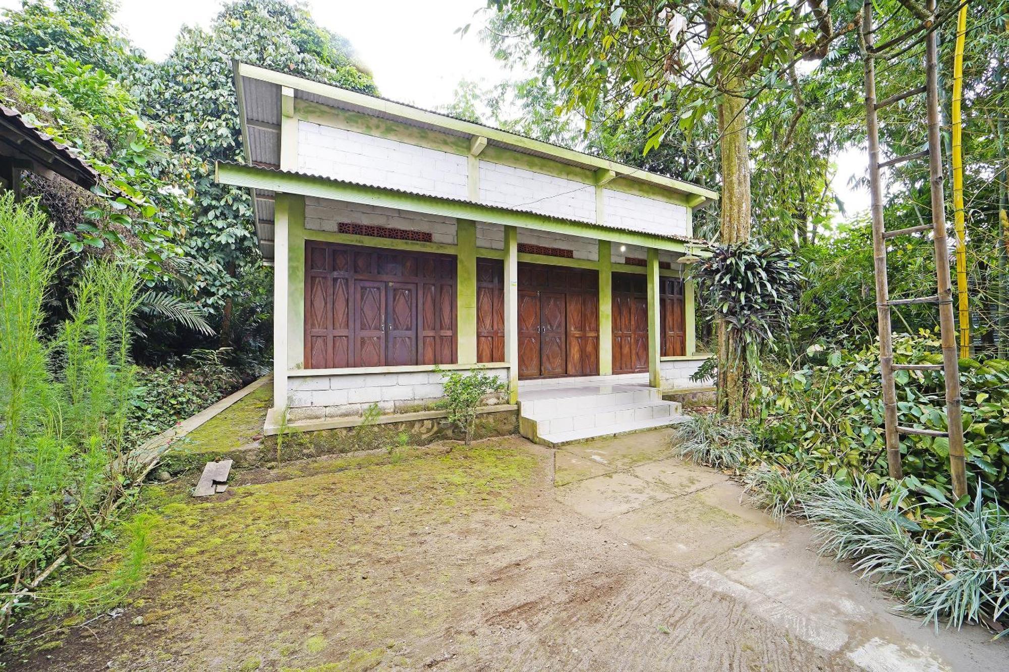 Spot On 91085 Griya Estu Wening Hotel Sleman  Ngoại thất bức ảnh
